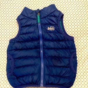 REI puffer vest 3t